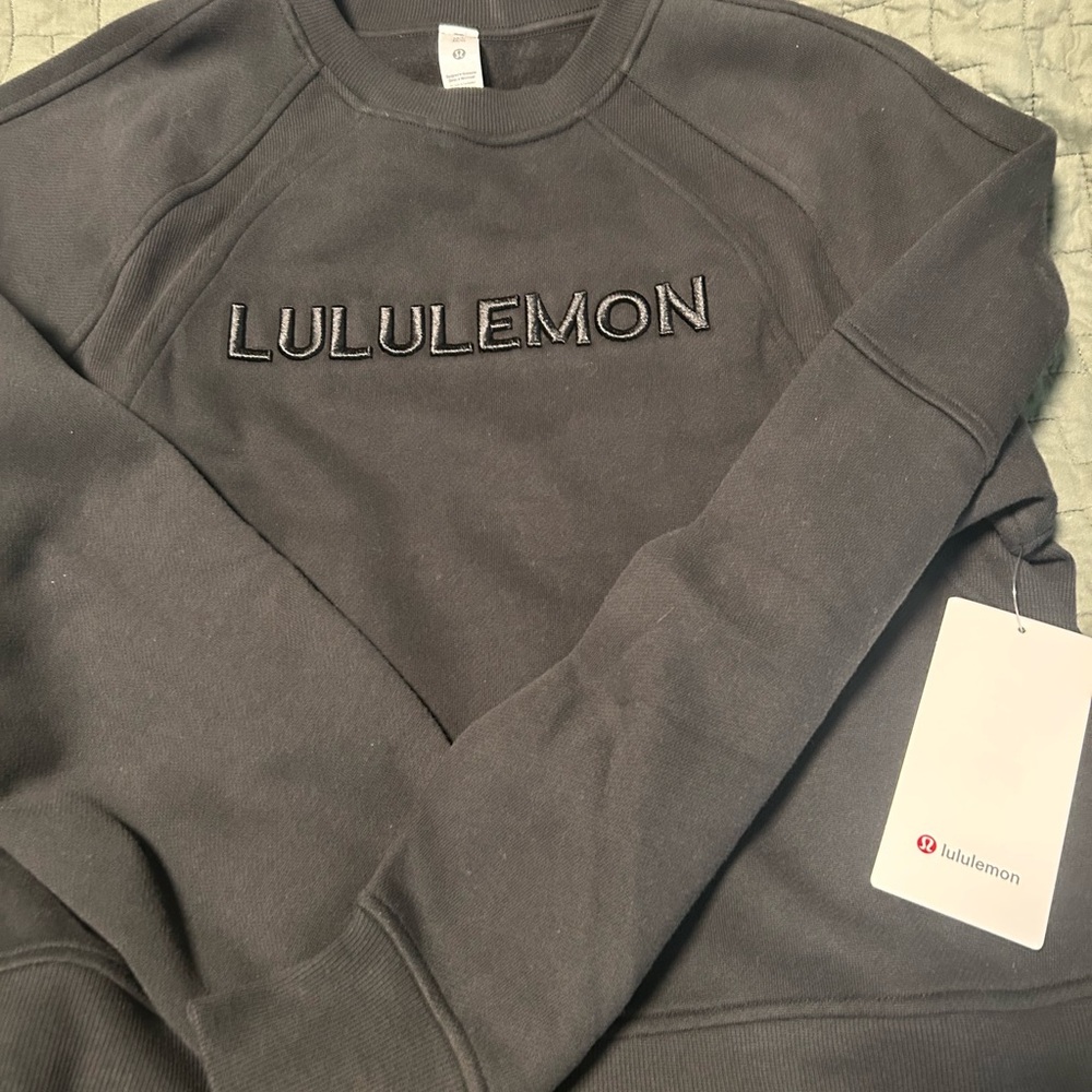 lululemon athletica Women’s Black Crewneck Sweatshirt